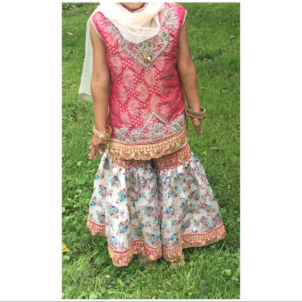 Beautiful 3 pieces Bollywood partywear age 5